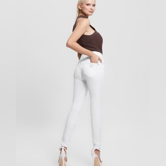 White Skinny Guess Jeans - Picture 1 of 6